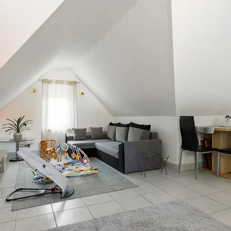 Racz By Interhome Badacsonytomaj