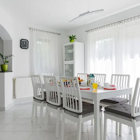 Semesterbostad Racz By Interhome *